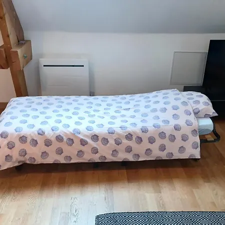 A 5 Min Du Parc Asterix Plailly