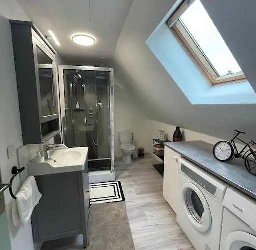 A 5 Min Du Parc Asterix * Plailly